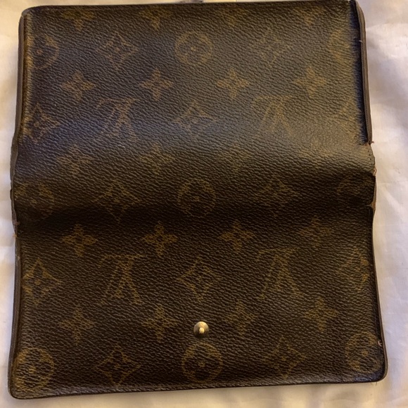 Rare Authentic Louis Vuitton Wallet - Picture 4 of 8